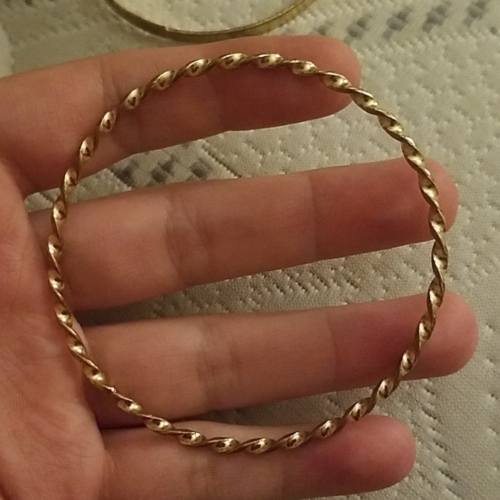 Bracelets - Picture 3 of 4